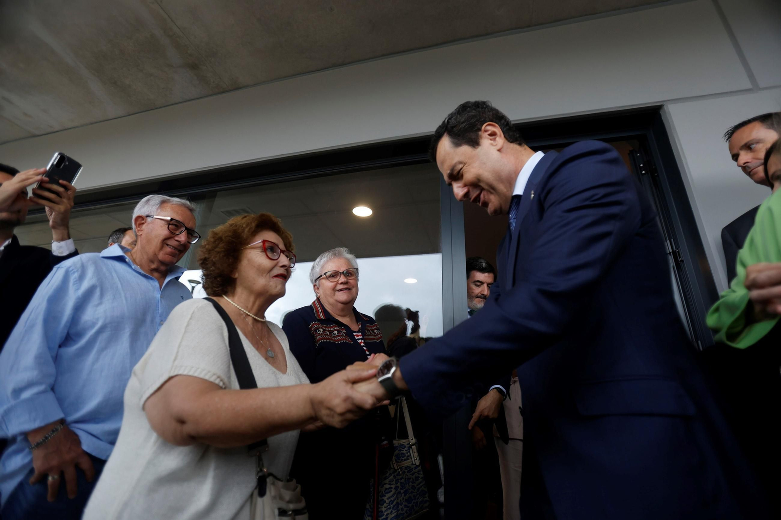 Las mejores imágenes de la entrega de llaves de los apartamentos para mayores de Sama Naharro