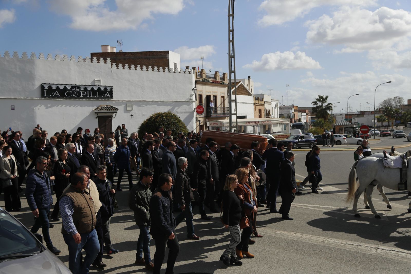 Las imágenes del funeral de Ángel Peralta