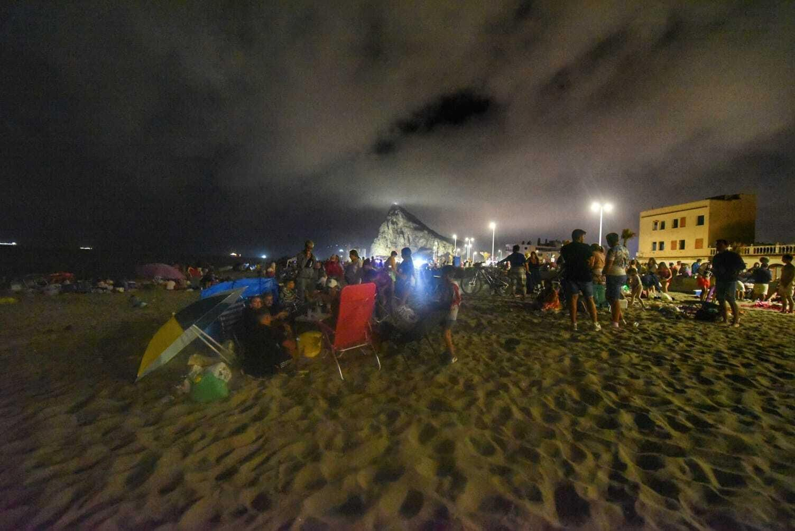 Las fotos de la noche de San Juan en La Línea