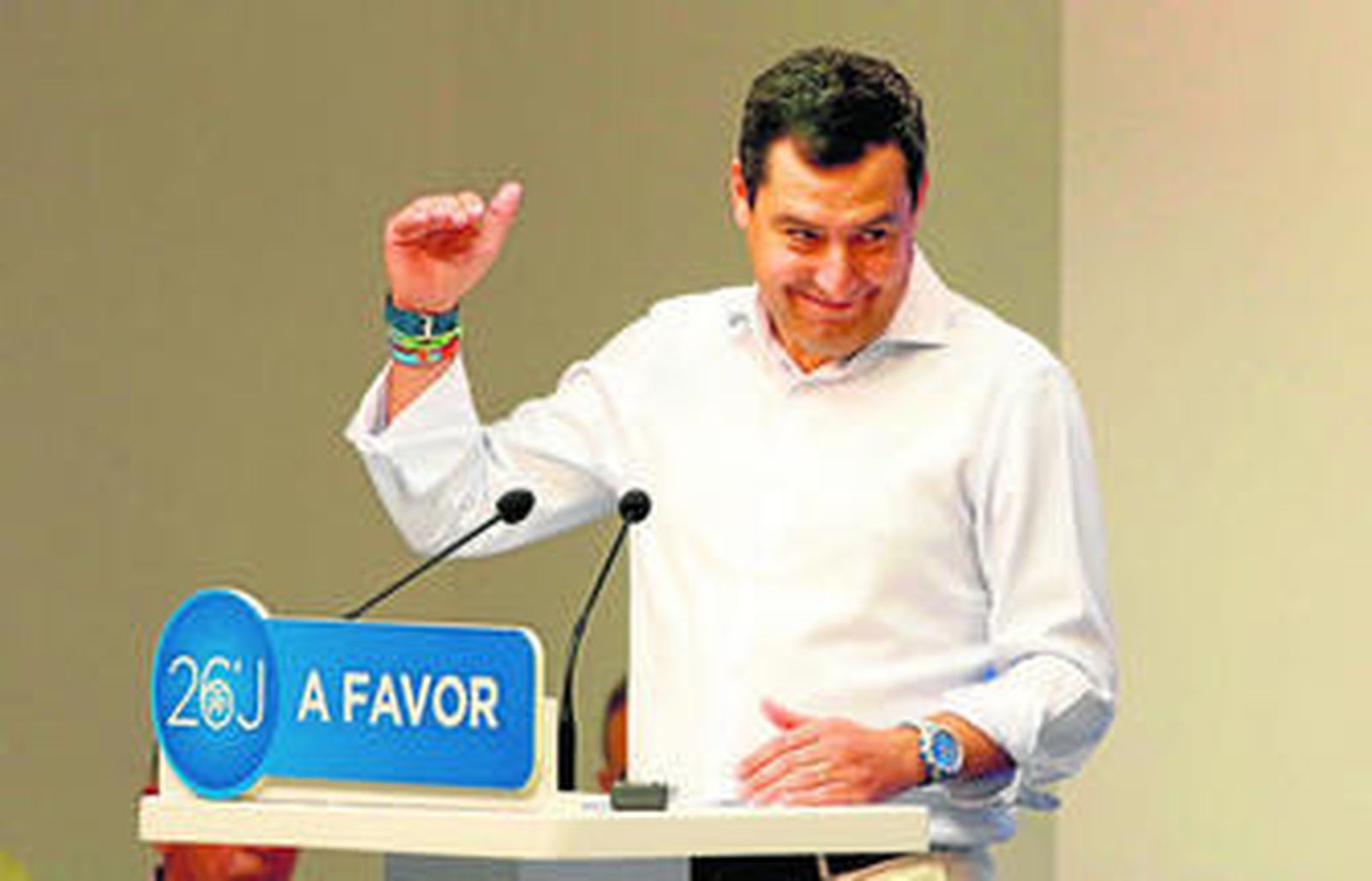 El presidente del PP andaluz, Juanma Moreno, ayer durante su intervención en la junta directiva de su partido en Granada.