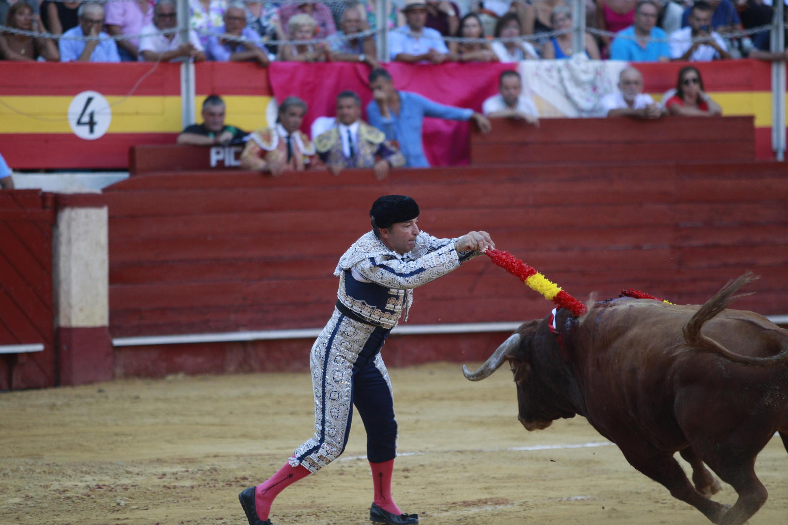 Triunfo del diestro Emilio de Justo en la Corrida de Toros de la Feria de Almería 2023