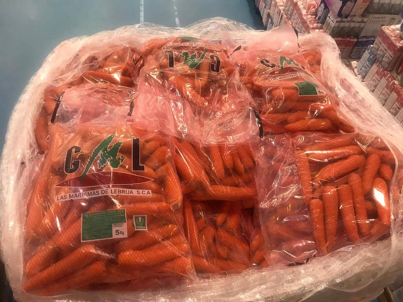 Zanahorias donadas por la empresa