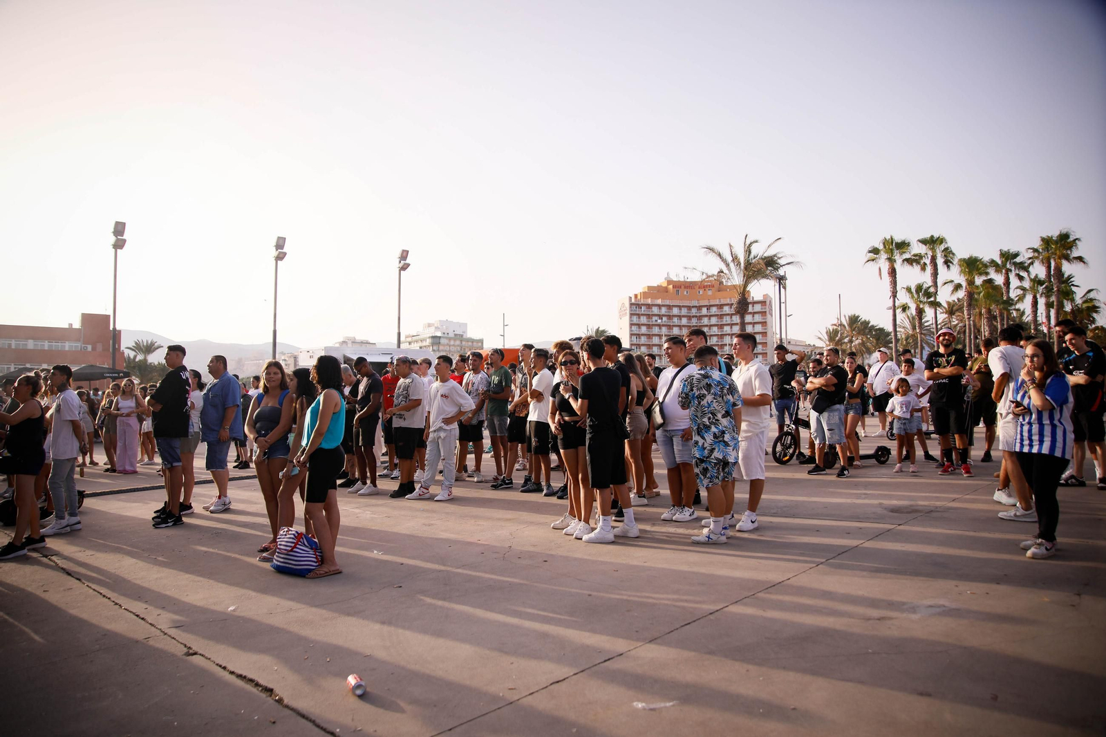Imágenes del Festival AlmeriArt en el Parque de las Almadrabillas