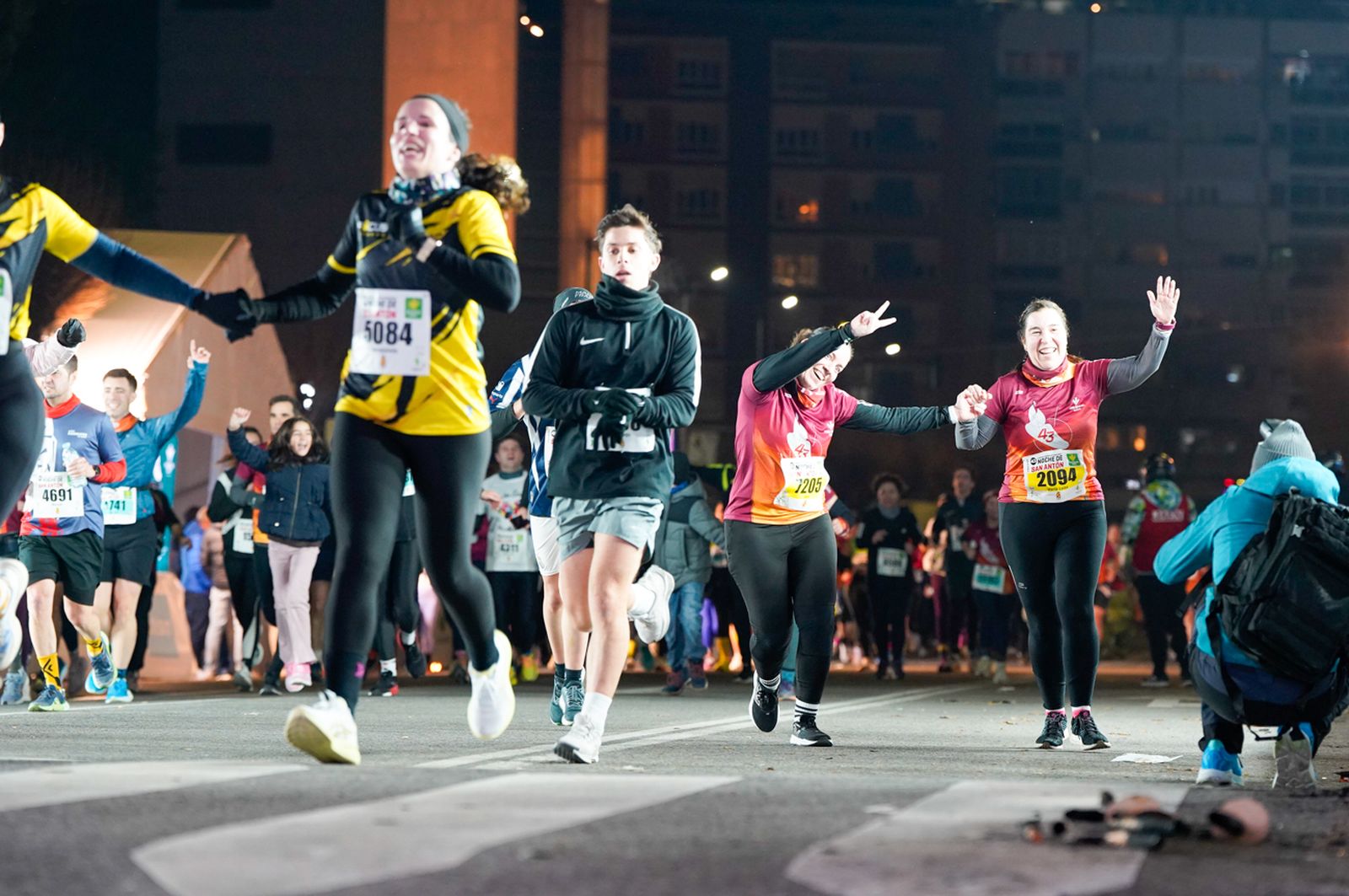 En imágenes: búscate en tu llegada a meta de la Carrera de San Antón 2026 (19)