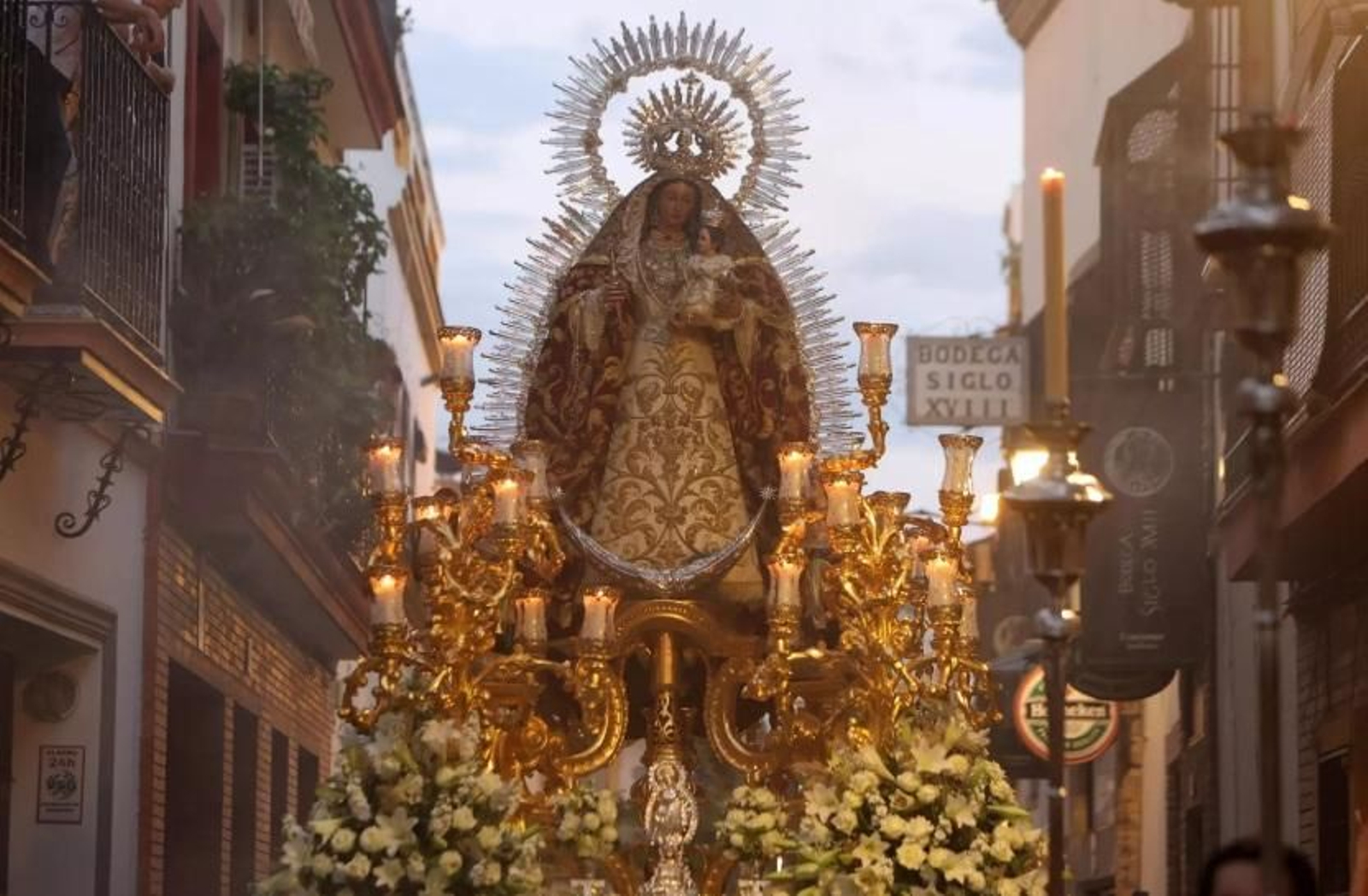 Madre de Dios del Rosario es patrona de capataces y costaleros