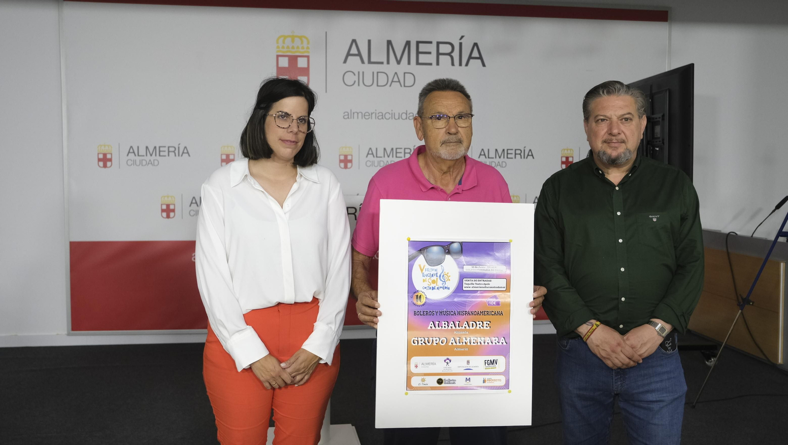 Almudena Morales, Pedro Martínez del grupo Almenara y Diego Cruz.