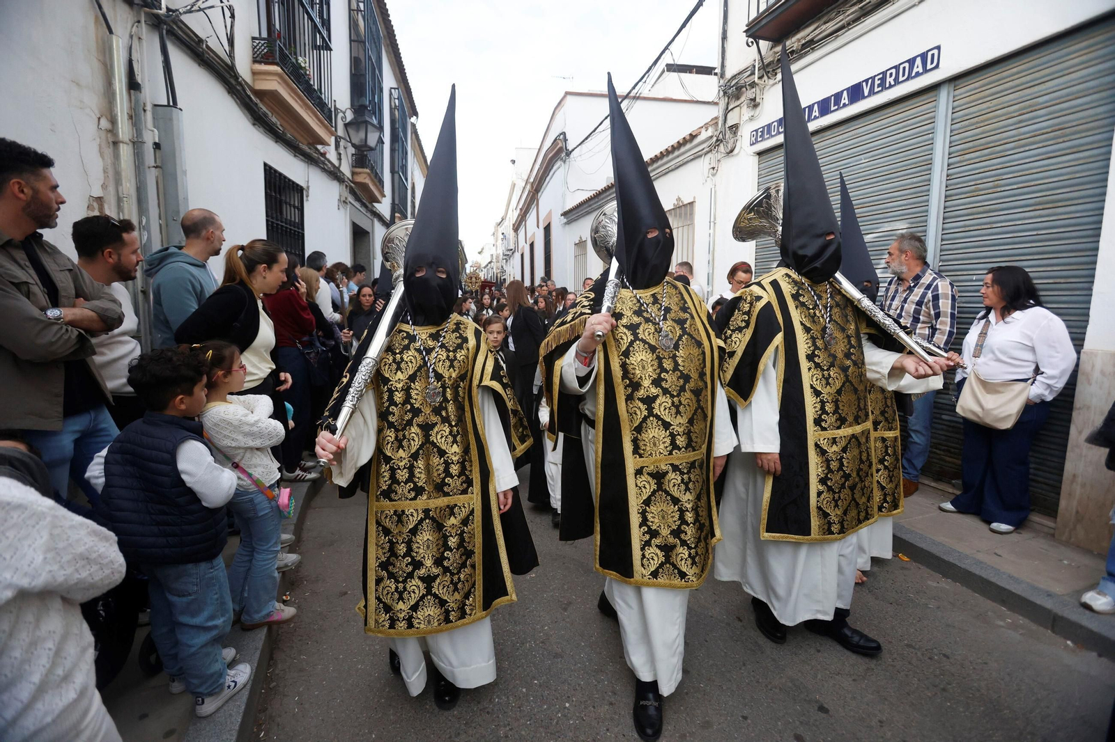 La procesión del Cristo de Gracia en este Jueves Santo de Córdoba, en imágenes