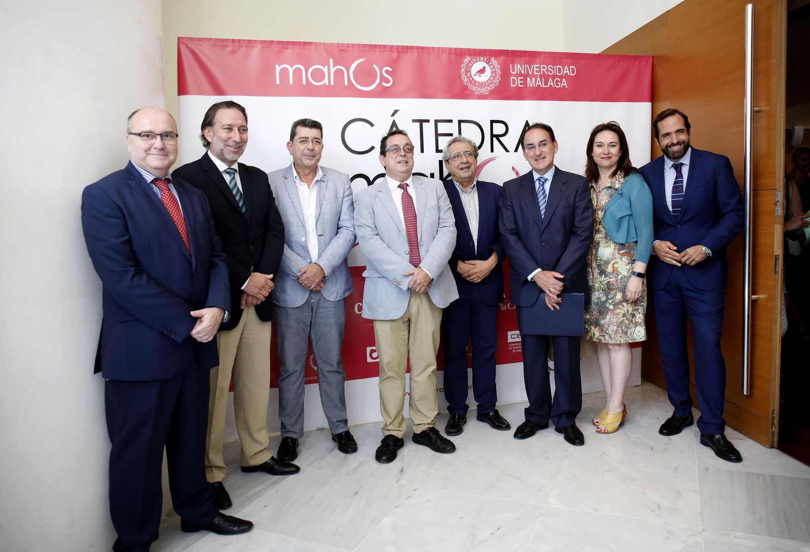 Representantes institucionales, ayer, en la presentación de la cátedra.