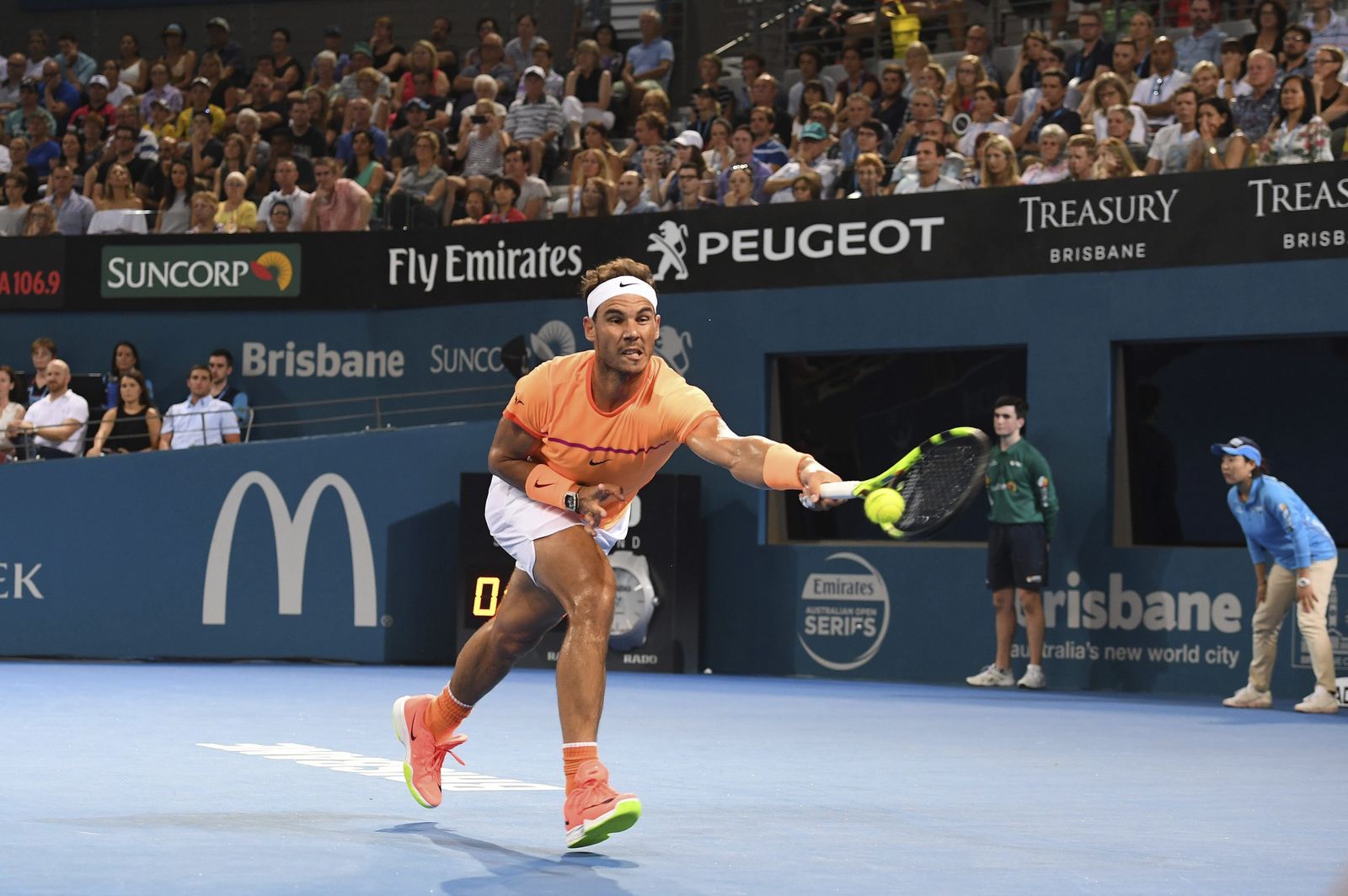 Nadal cede ante la potencia de Raonic