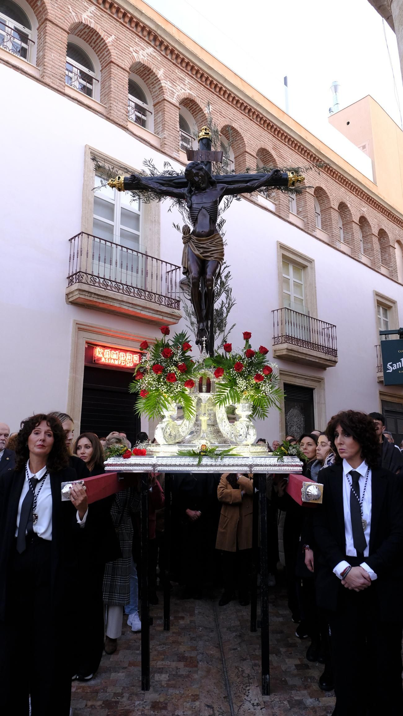 Las imágenes del Vía Crucis del Cristo de la Escucha