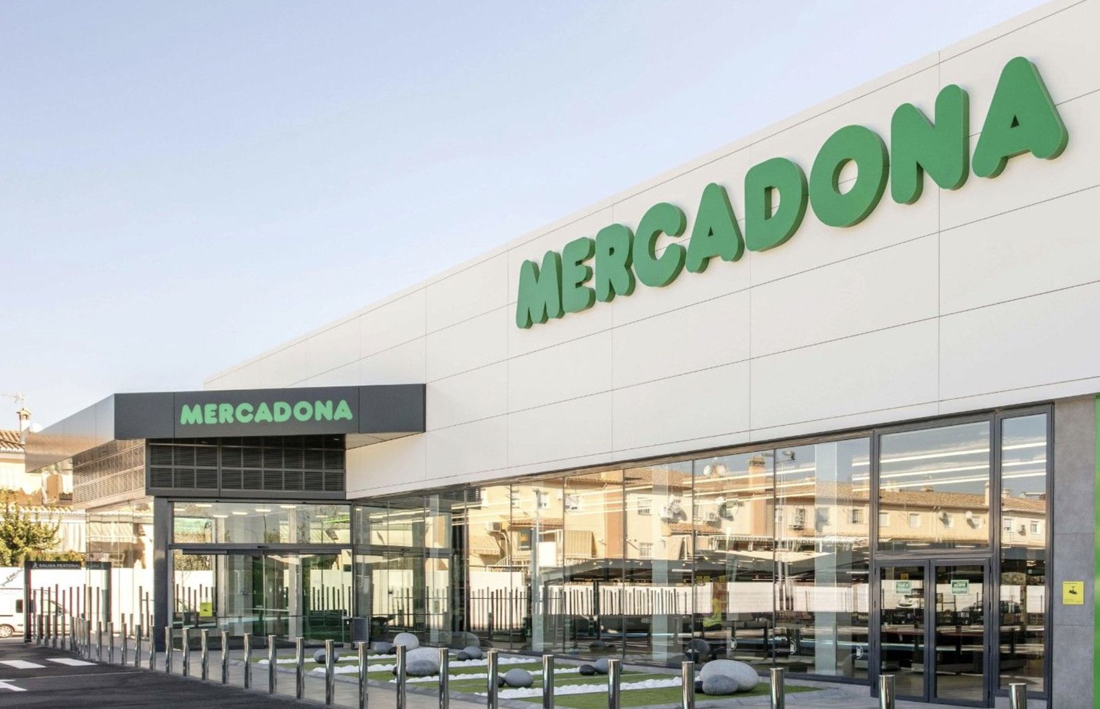 Mercadona busca trabajadores en varias ciudades y municipios de Andalucía: requisitos y solicitud