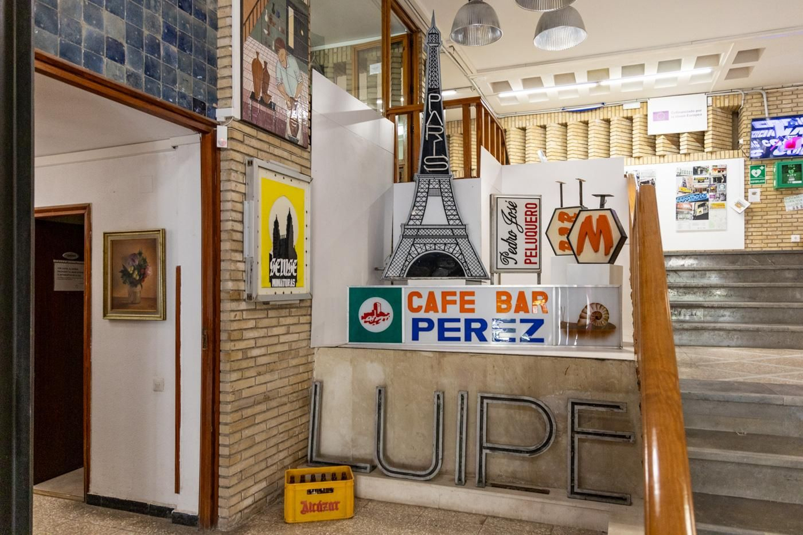 Los letreros más míticos de Jaén se rescatan y exhiben en la exposición Rótulos Chuléricos'