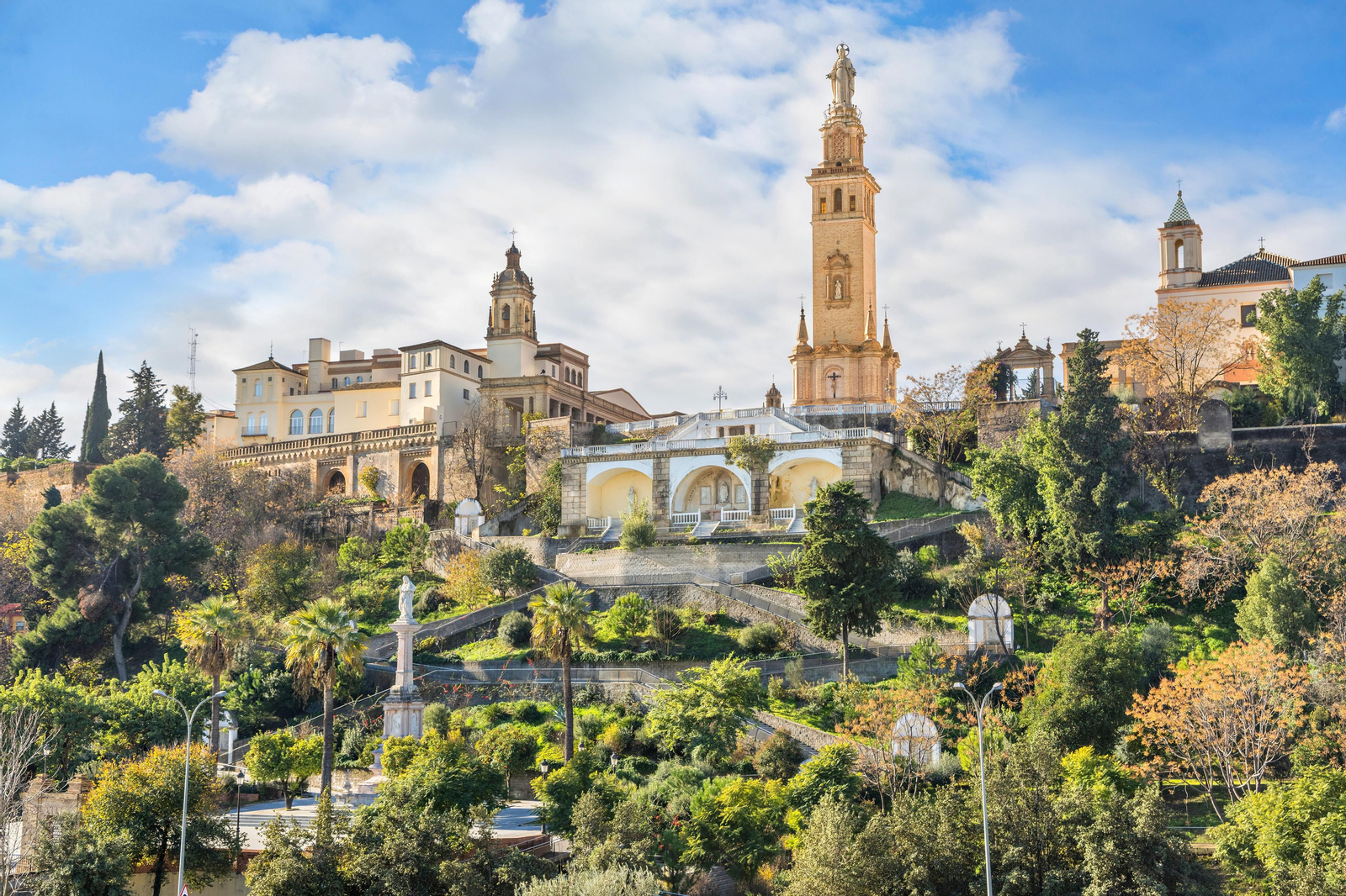 Uno de los edificios más emblemáticos de San Juan de Aznalfarache, en Sevilla.