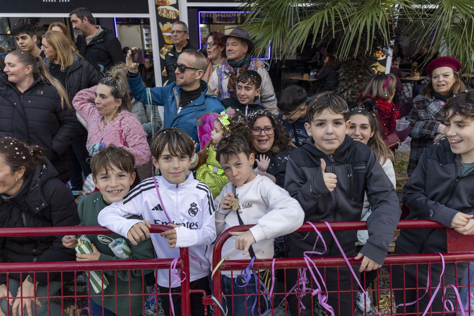 Las mejores imágenes de la Cabalgata del Carnaval de Cádiz 2026