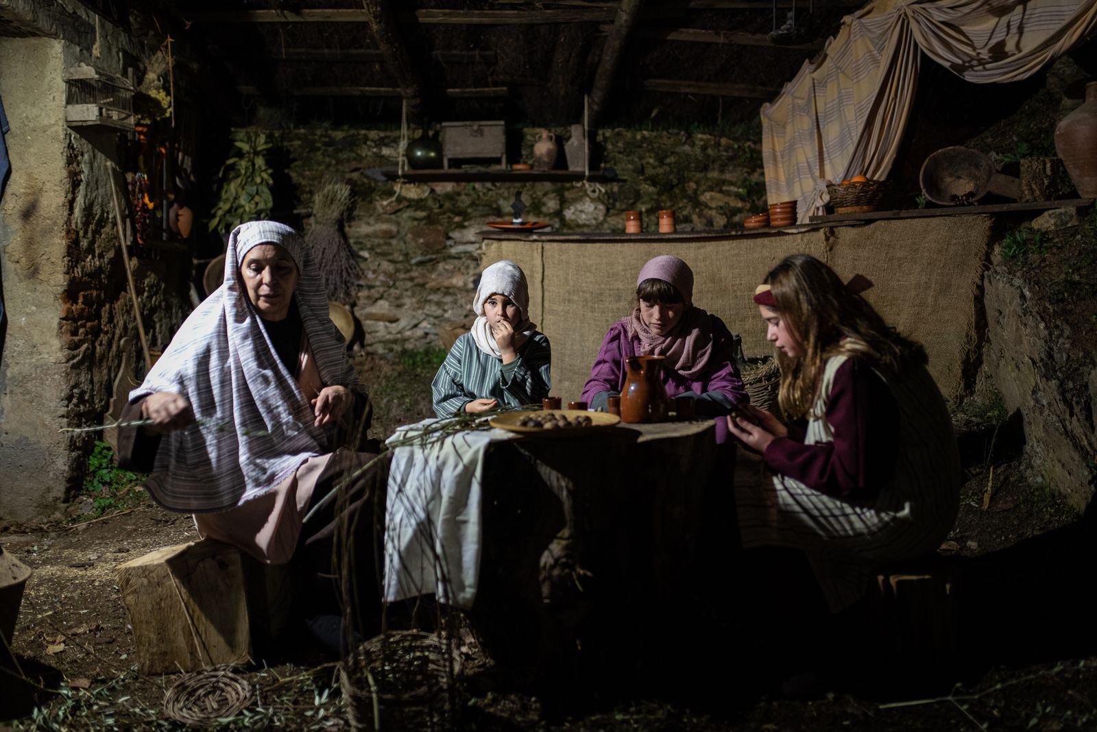 Imágenes: Una visita al Belén viviente de Puerto Moral