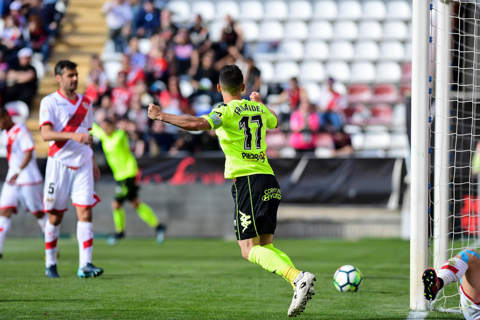 Las imágenes de la victoria del Córdoba ante el Rayo (1-2)