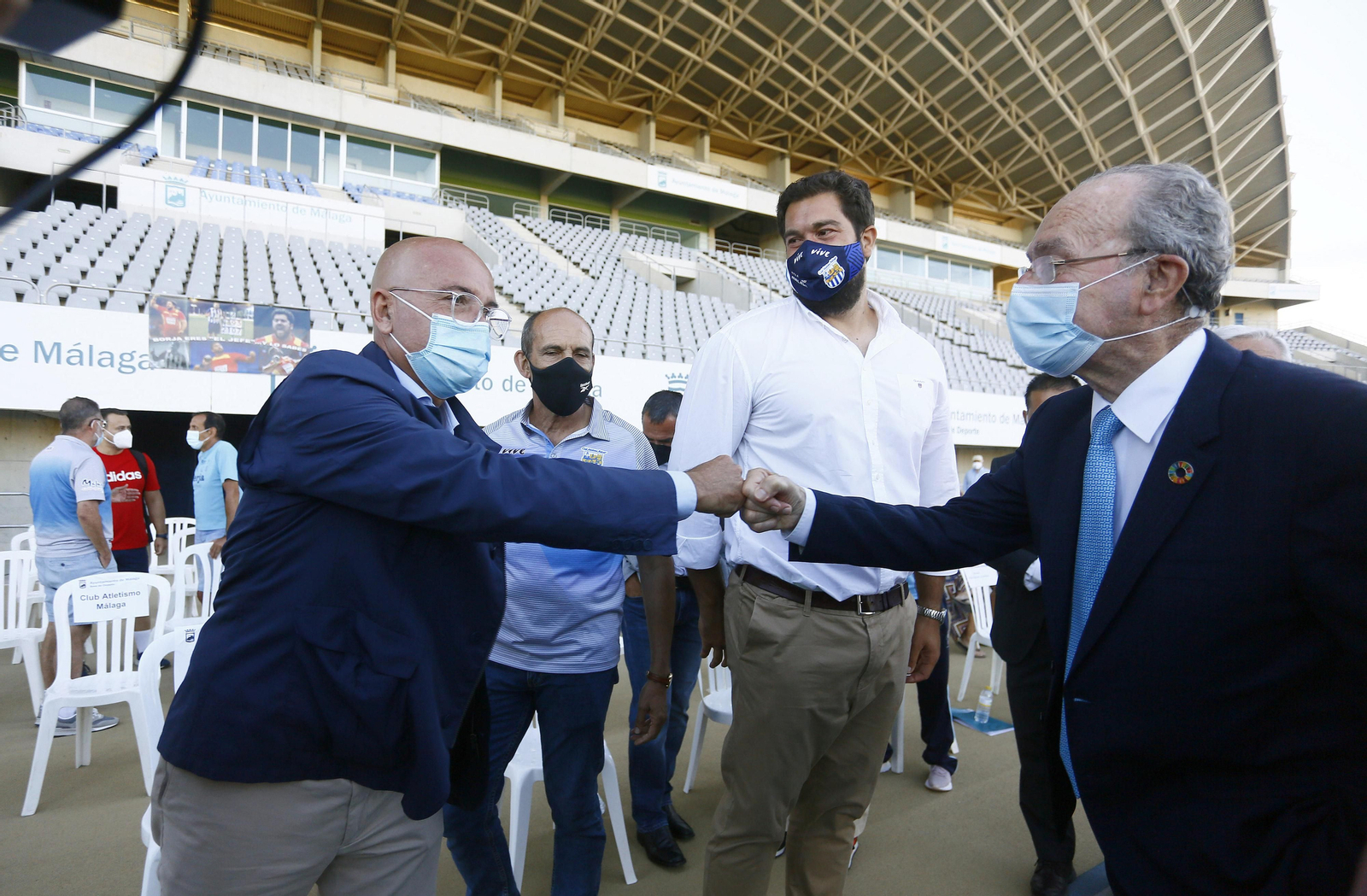 Fotos: El homenaje a Borja Vivas en el Ciudad de Málaga