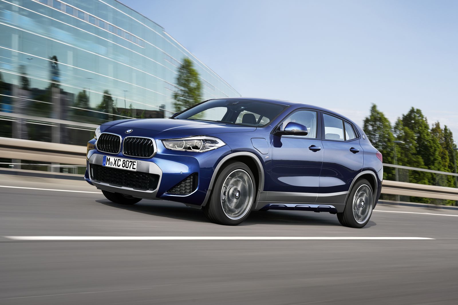 BMW X2 xDrive25e, SUV, coupé e híbrido enchufable desde 48.500 euros