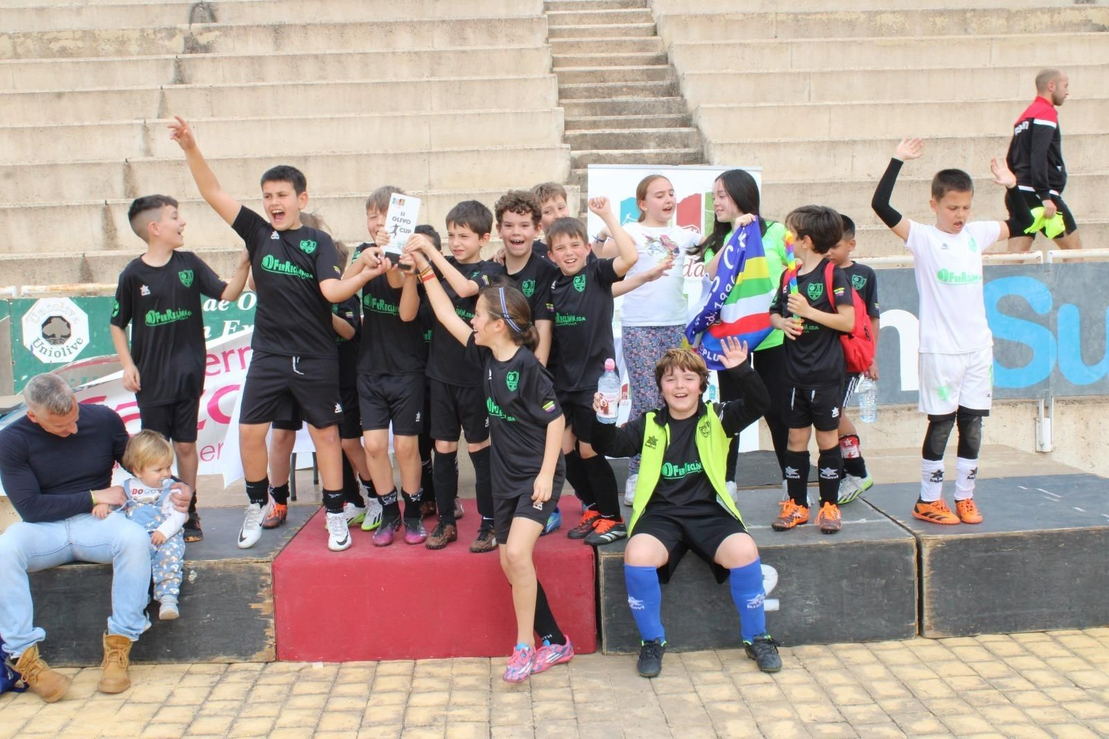 En imágenes: La Oliva Cup, éxito del fútbol base en Úbeda