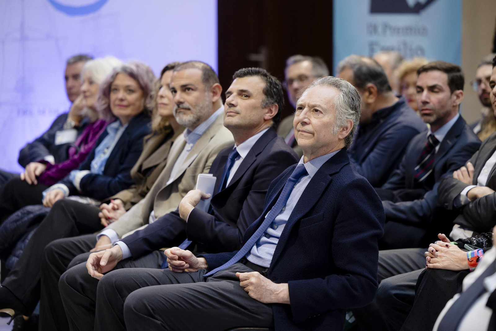 Las imágenes de la entrega del IX Premio 'Emilio López' a la comparsa de Jona 'El cementerio'