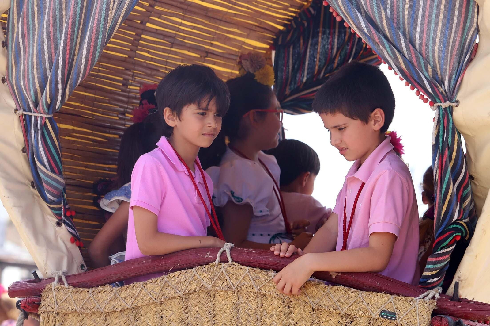 Imágenes del ambiente El Rocío y en Casas de Hermandades