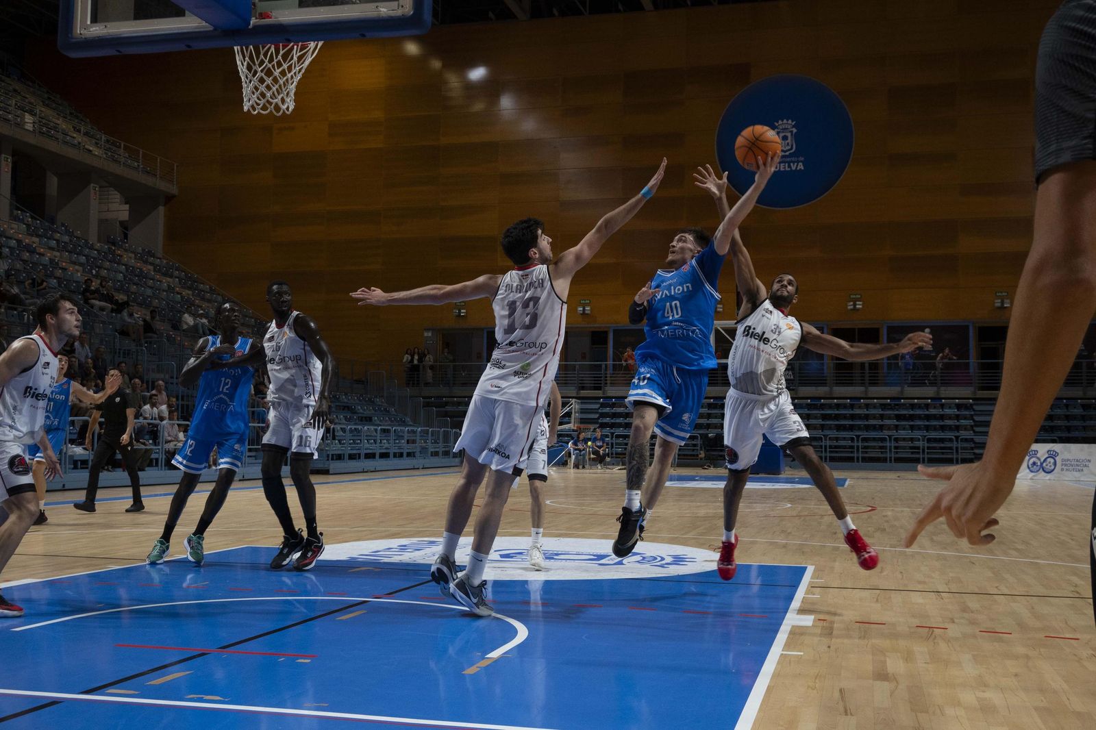 Imágenes del partido entre el Ciudad de Huelva y Biele ISB