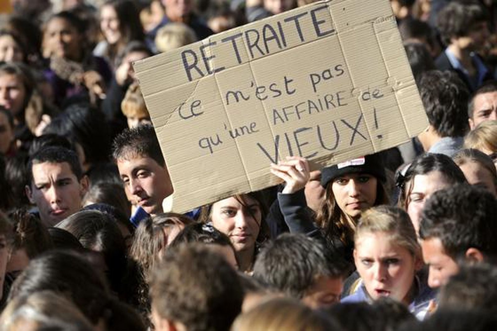 Los franceses se echan a la calle para que Sarkozy no eleve la edad de jubilación.

Foto: AFP