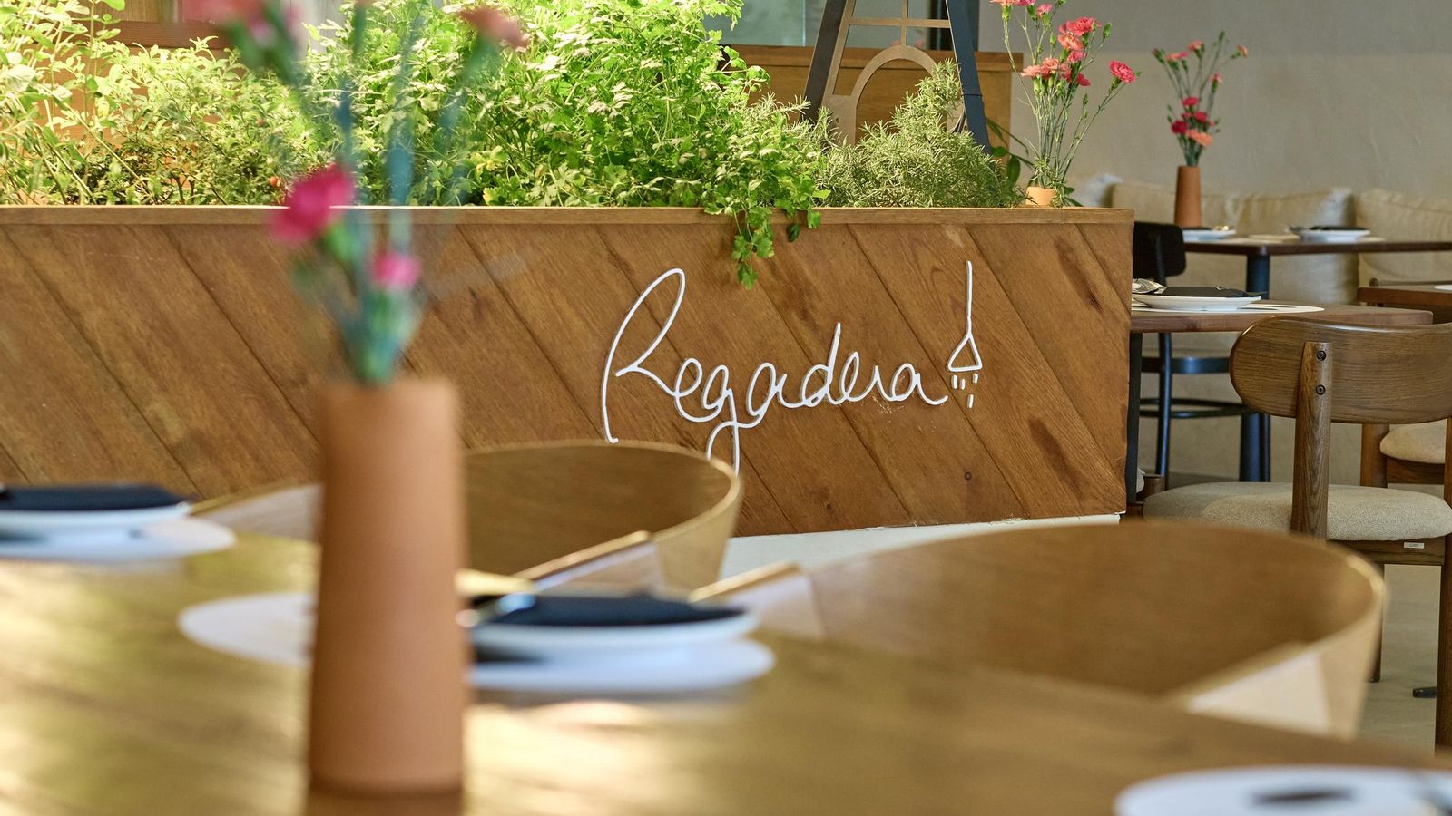 Mini huerto de plantas aromáticas en Regadera