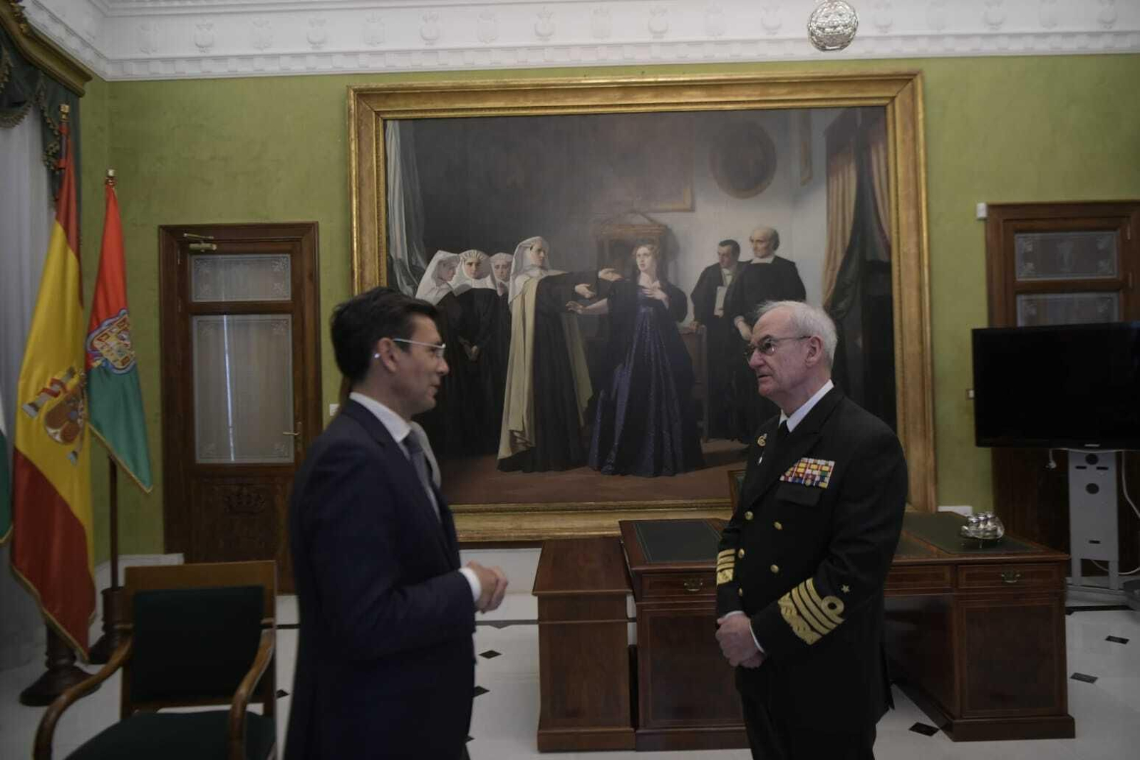 El alcalde de Granada ha recibido al jefe del Estado Mayor de la Defensa.
