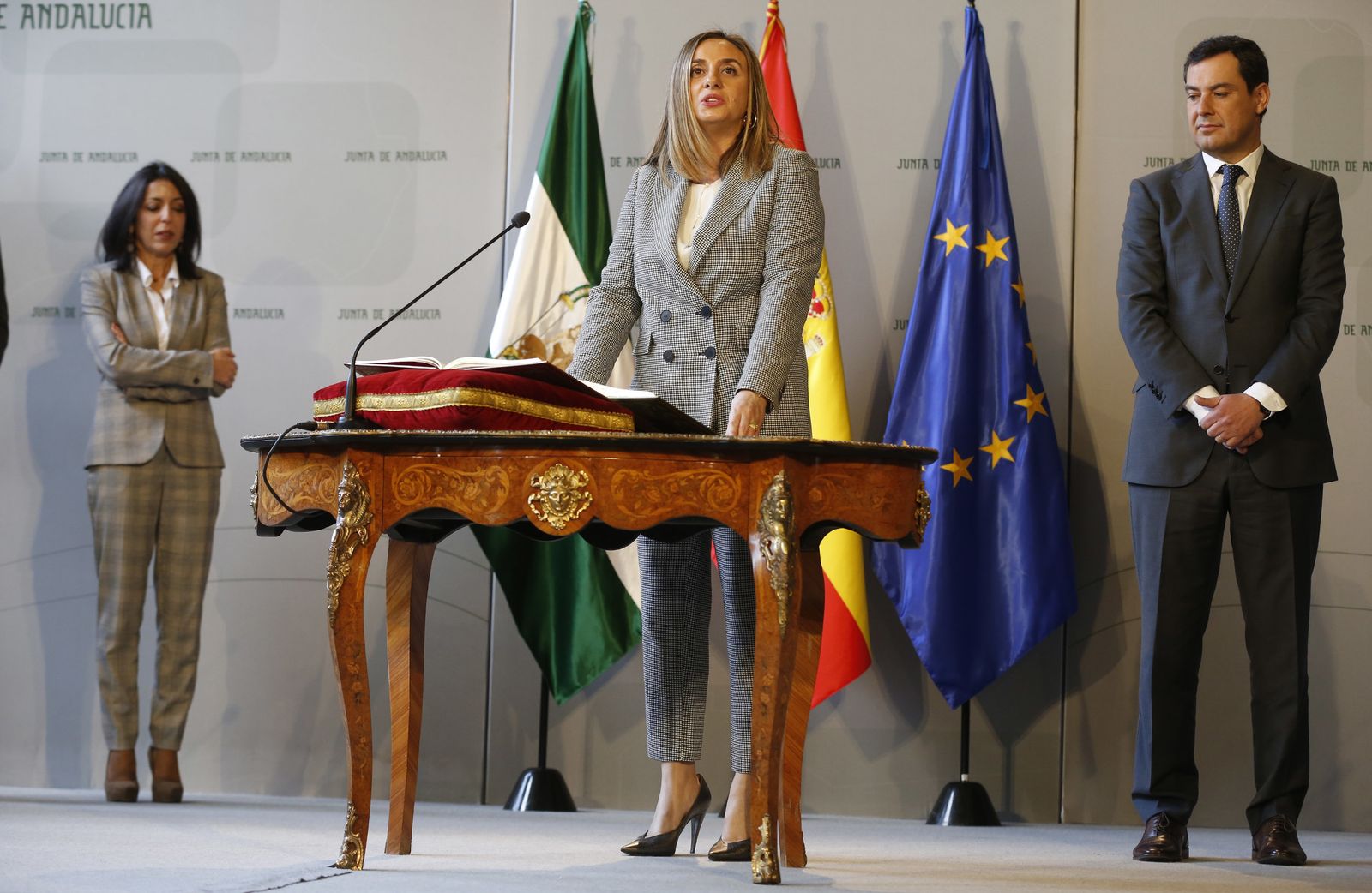 Los nuevos consejeros toman posesión de sus cargos