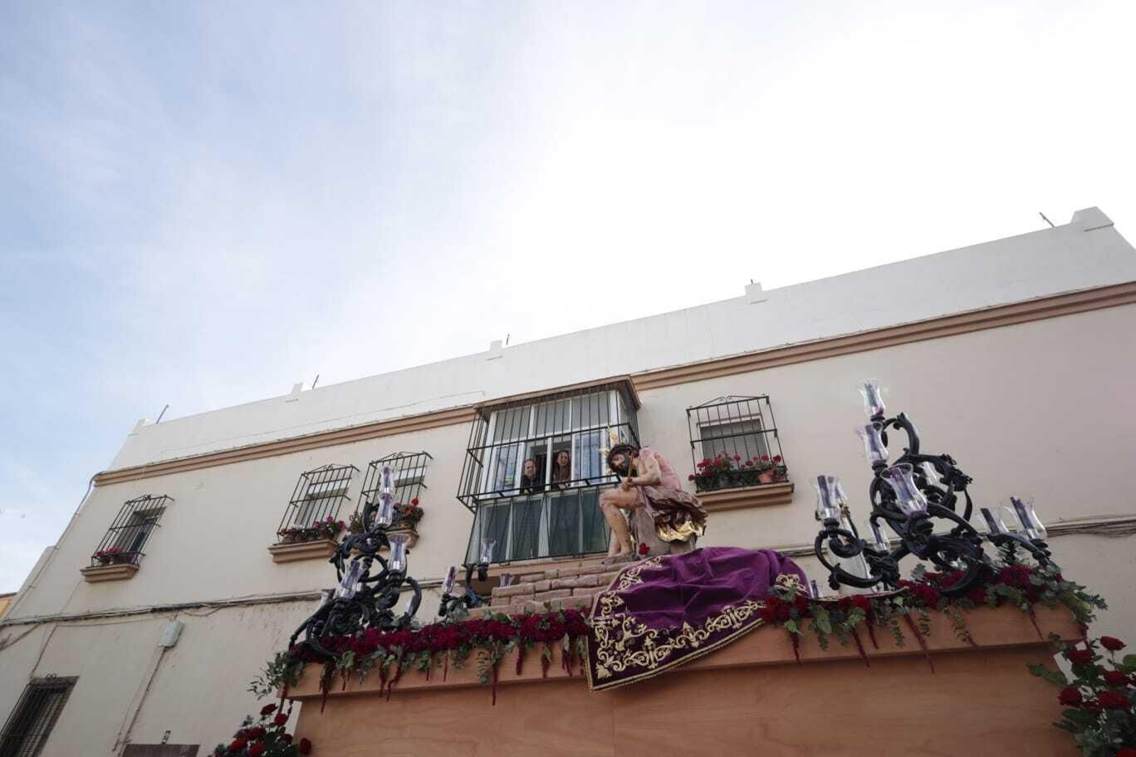 Así ha sido la primera salida de Coronación de Espinas en San Fernando