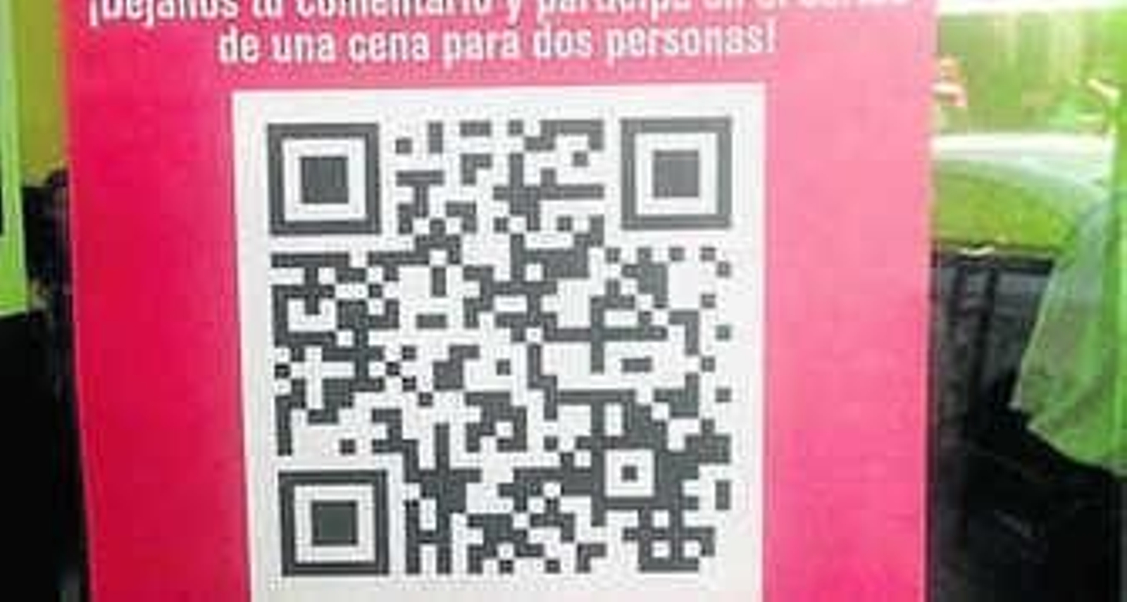 José María Martínez, director comercial y de marketing, y Román Alberca, primer directivo.