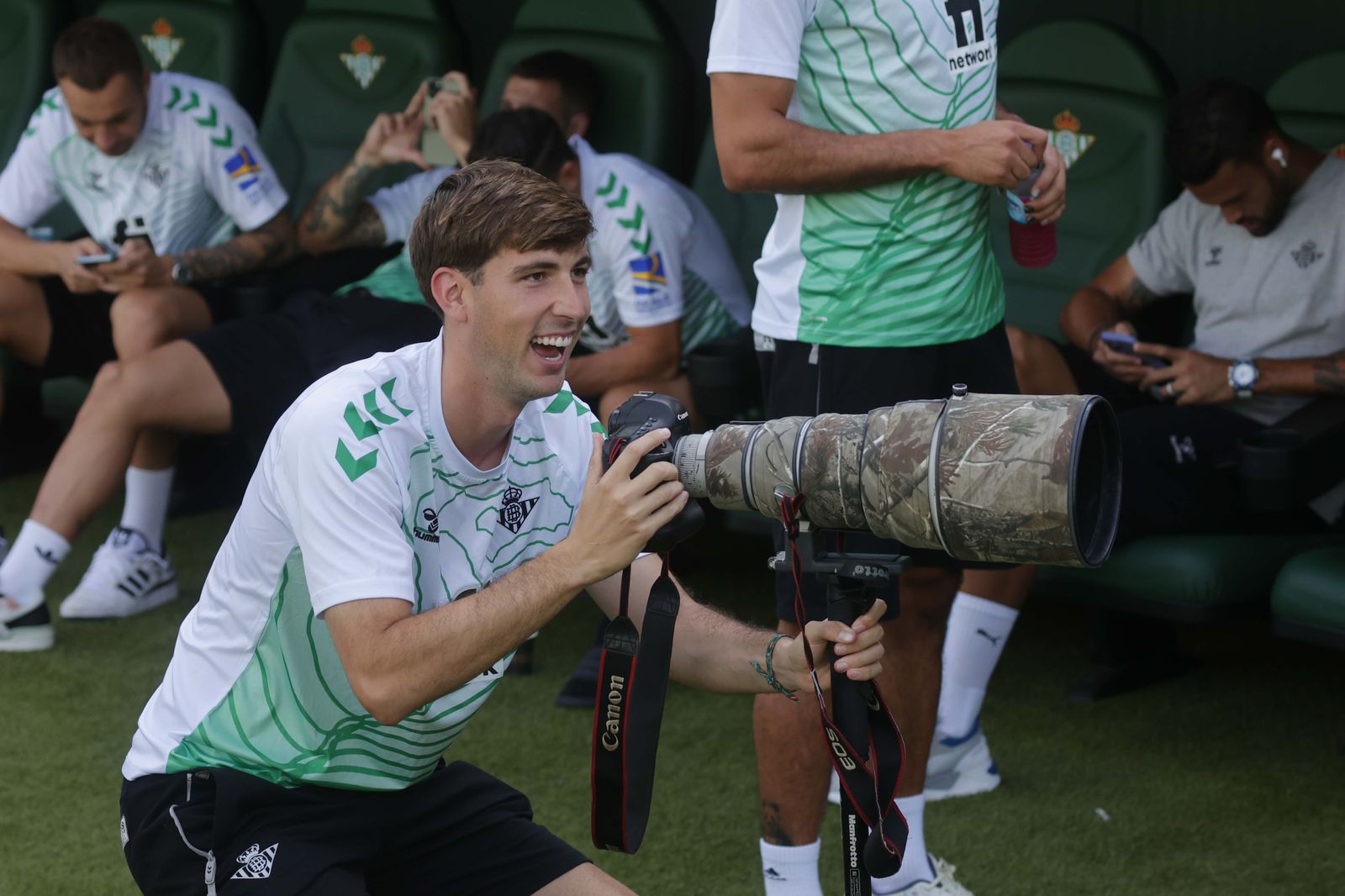 Búscate en las gradas del Villamarín