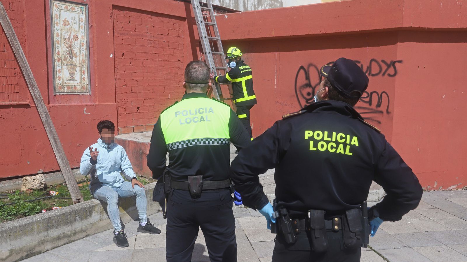 Desalojo del edificio La Escalinata