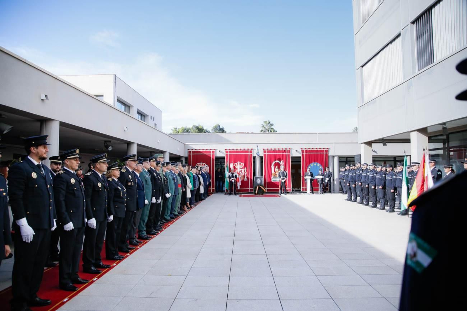 Las imágenes del la celebración de San Esteban en la Jefatura de la Policía Local