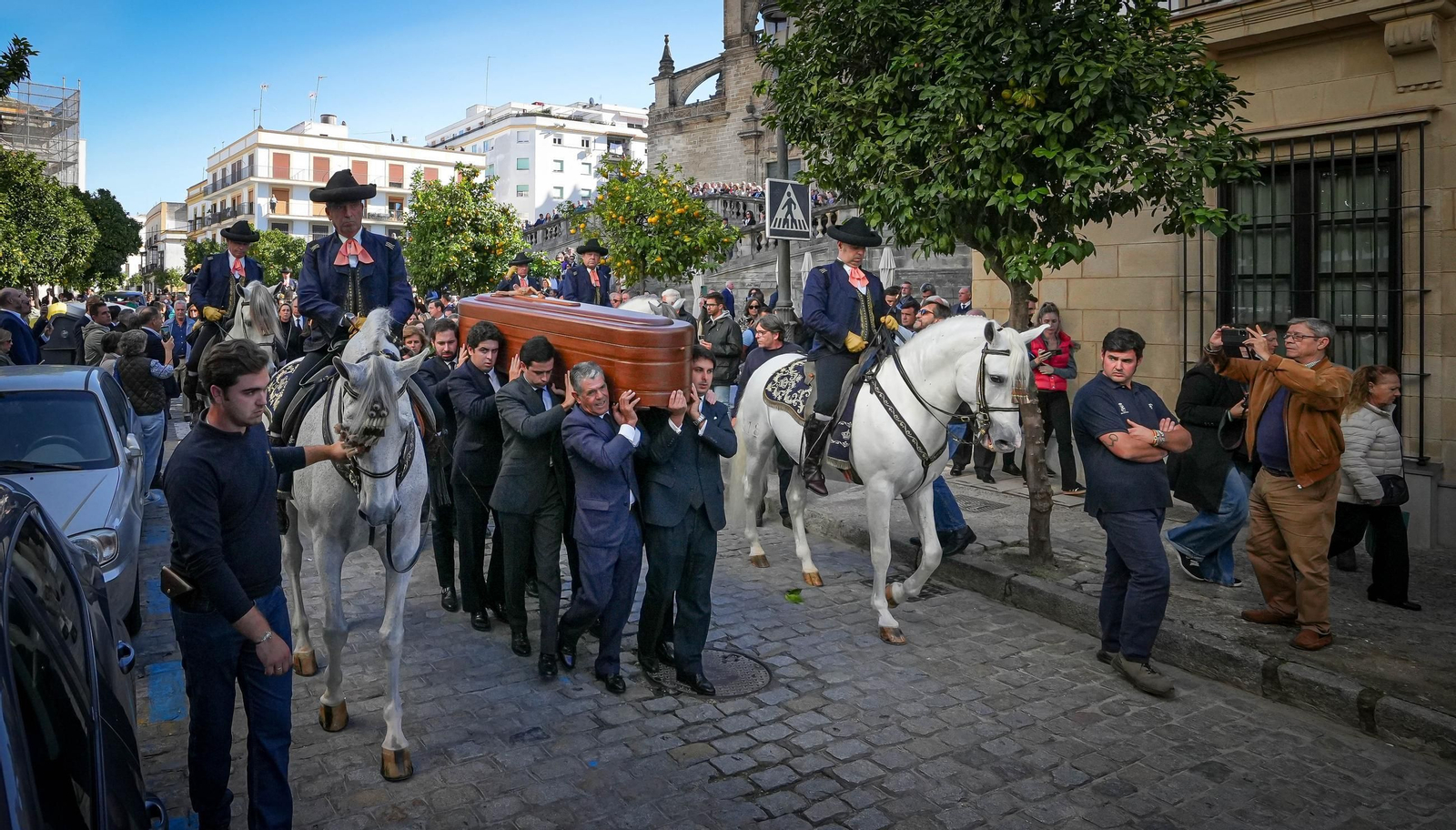 Imágenes del funeral de Álvaro Domecq en la catedral de Jerez