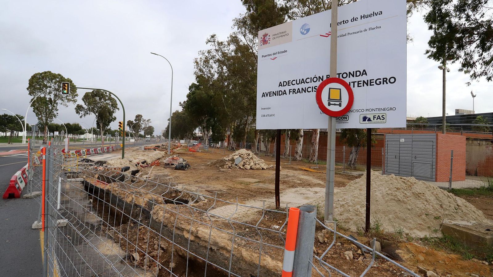 Obras de remodelación de la avenida Francisco Montenegro.
