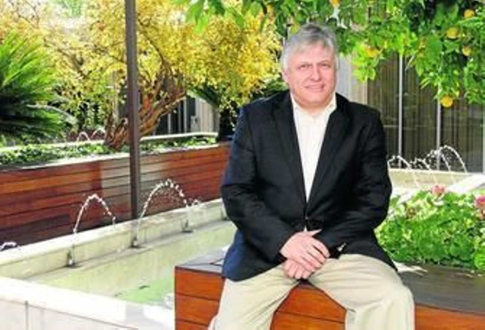 El secretario general de la FISU, Eric Saintrond, instalado en el Hotel Nazaríes durante su visita a Granada.