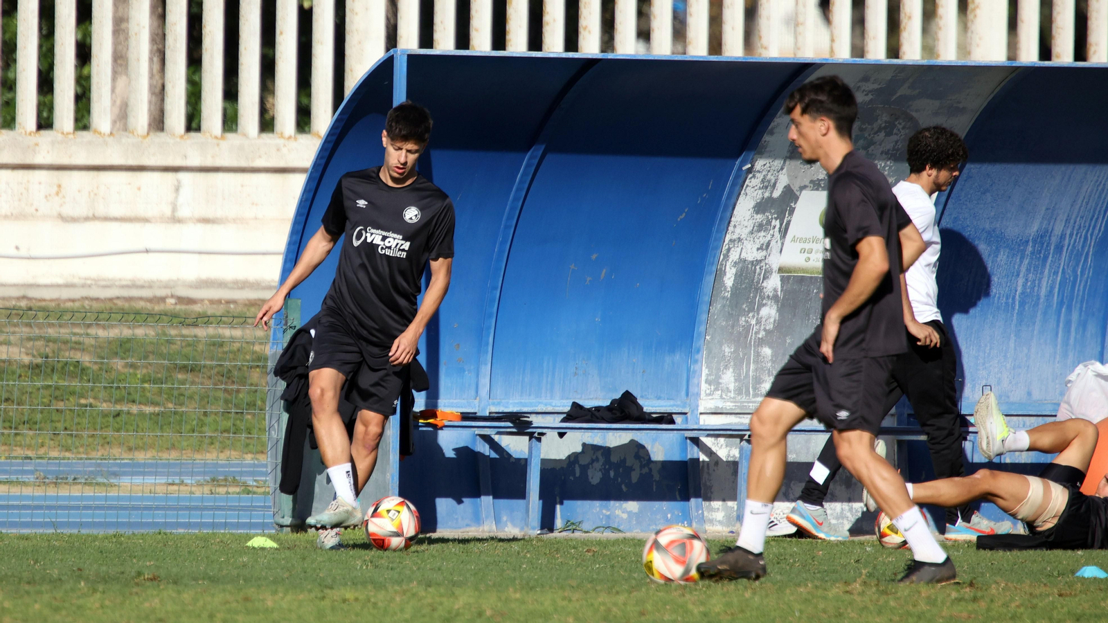 El Xerez DFC prepara con intensidad el derbi contra el Xerez CD
