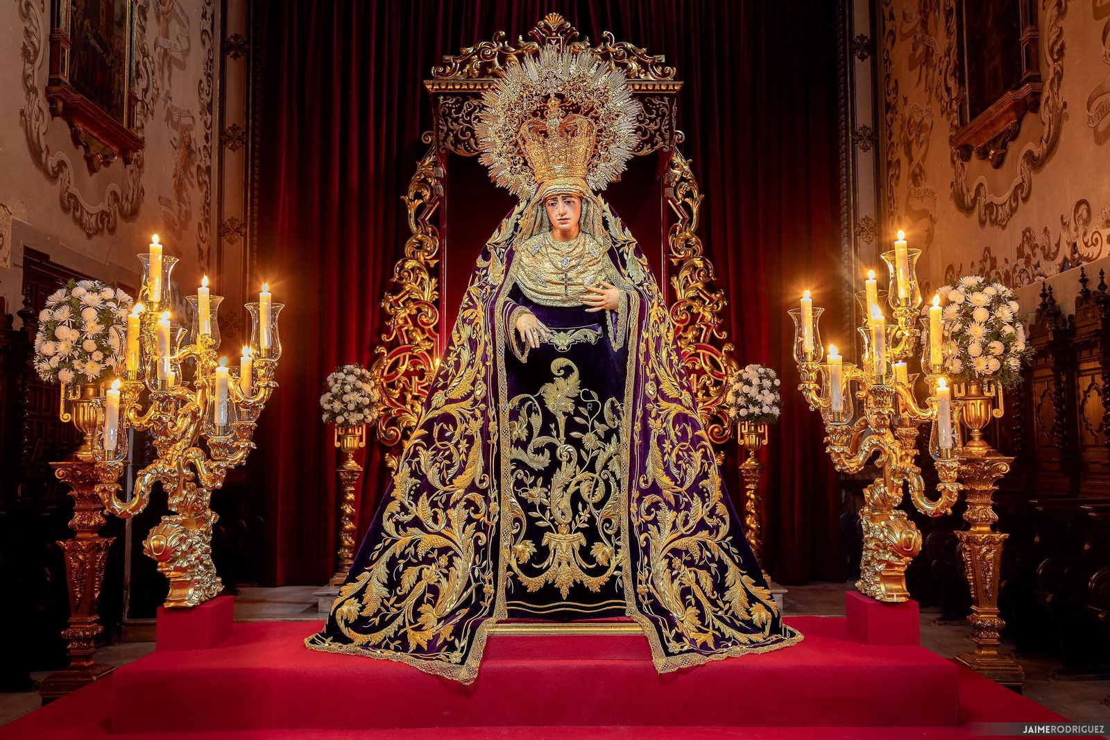 La Amargura, lista para su besamanos