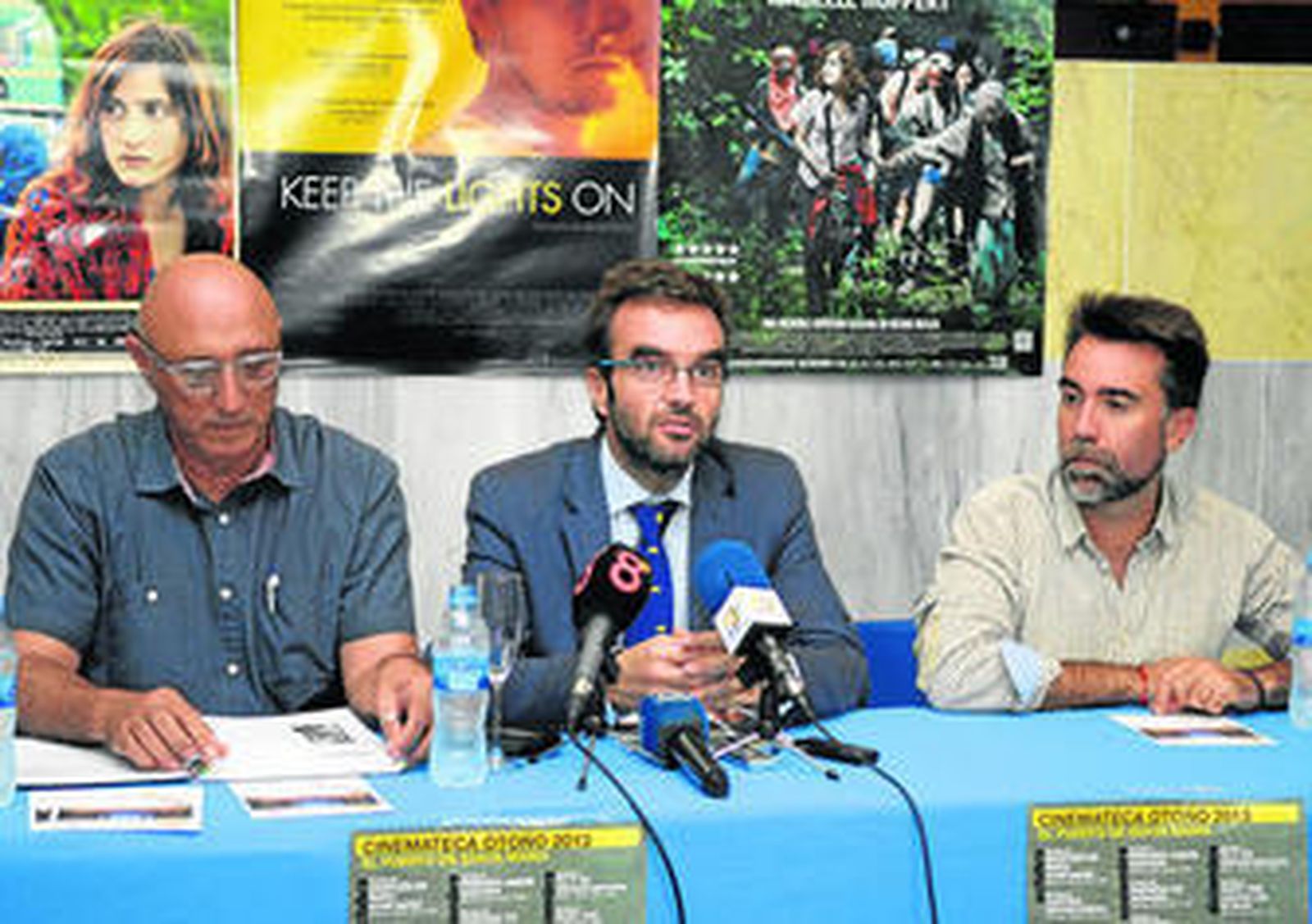 La presentación de este programa tuvo lugar en el mediodía de ayer en el interior de los multicines de Bahía Mar.