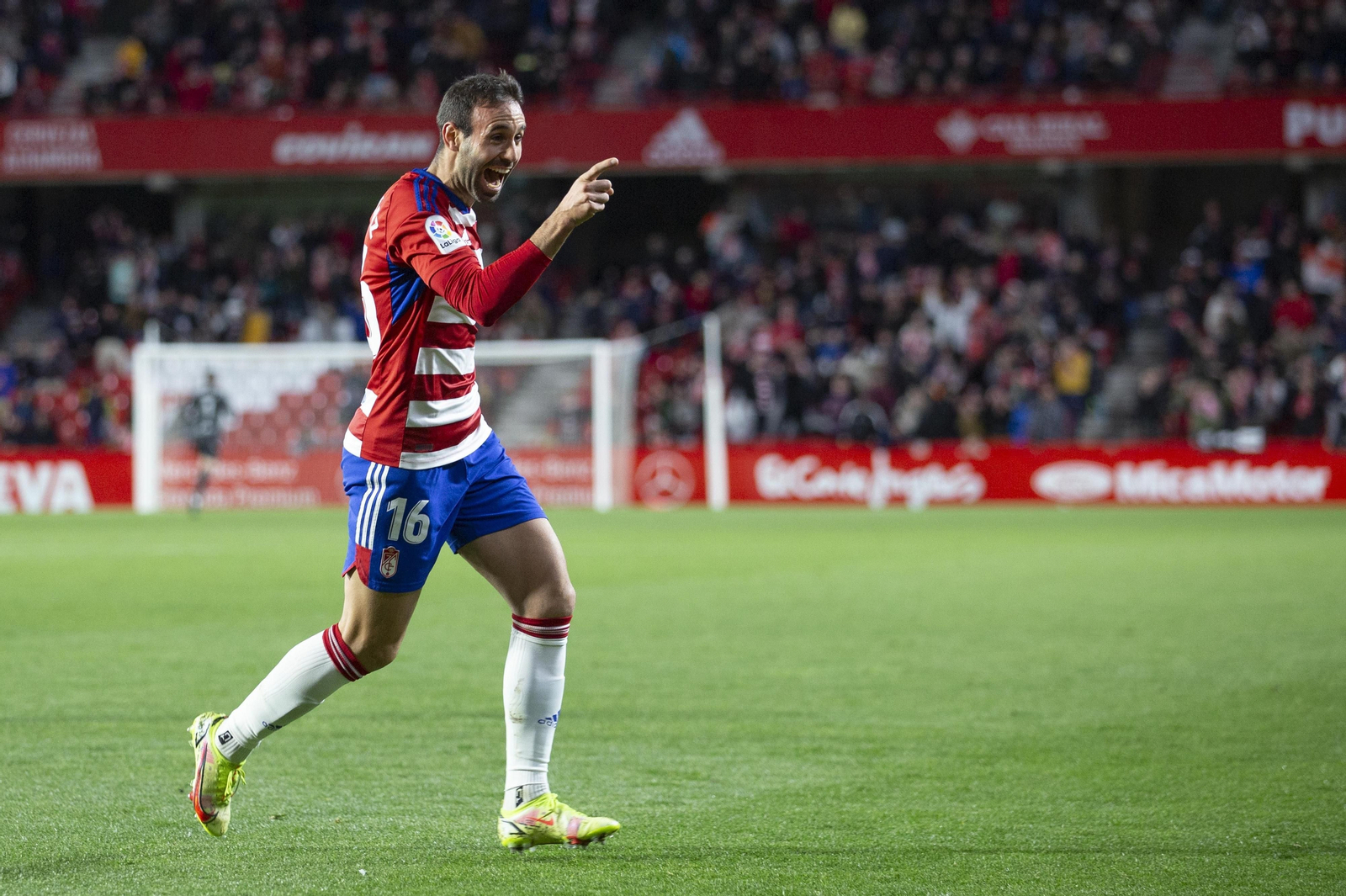 Víctor Díaz se estrenó como goleador esta temporada. Víctor Díaz se estrenó como goleador esta temporada.