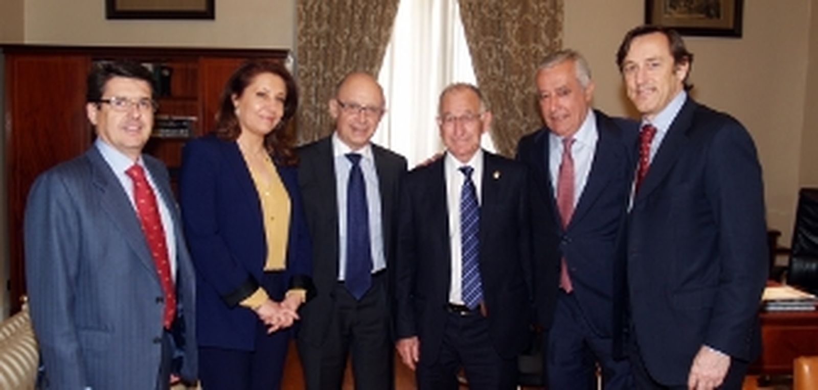 Dirigentes del PP de Almería se reúnen con Cristóbal Montoro para trasladarle “asuntos prioritarios” en materia de infraestructuras