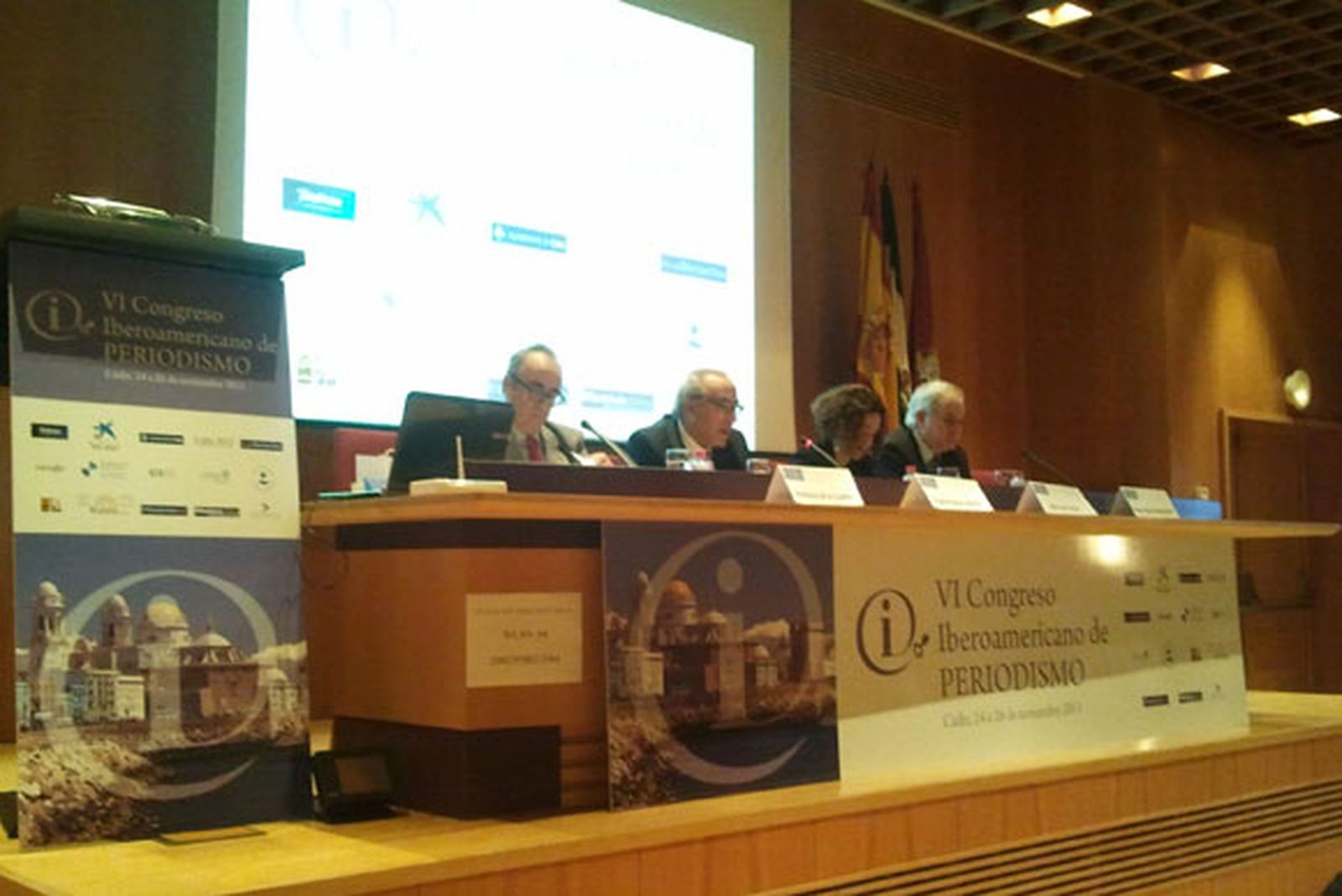 "La Constitución se ha quedado obsoleta"