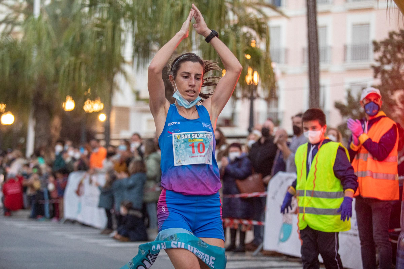 La V San Silvestre gaditana, en imágenes