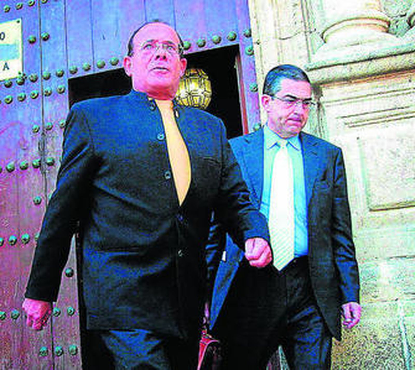 Hernán Díaz (i) y su abogado, Felipe Meléndez.