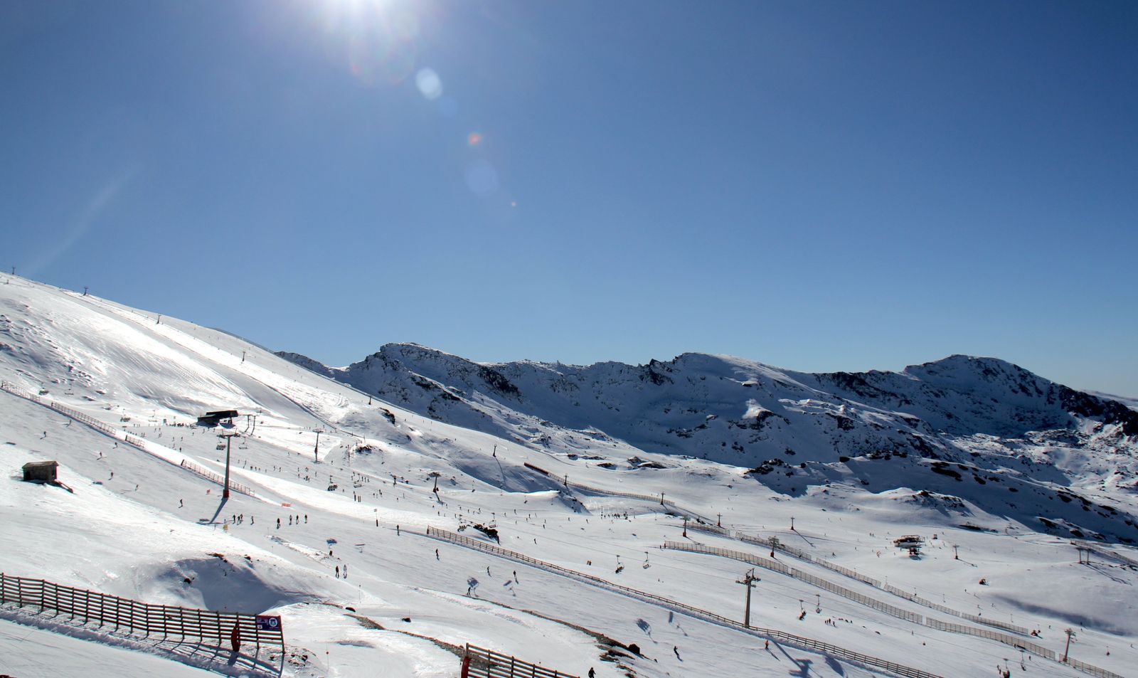 Imagen de archivo de la estación de esquí de Sierra Nevada.