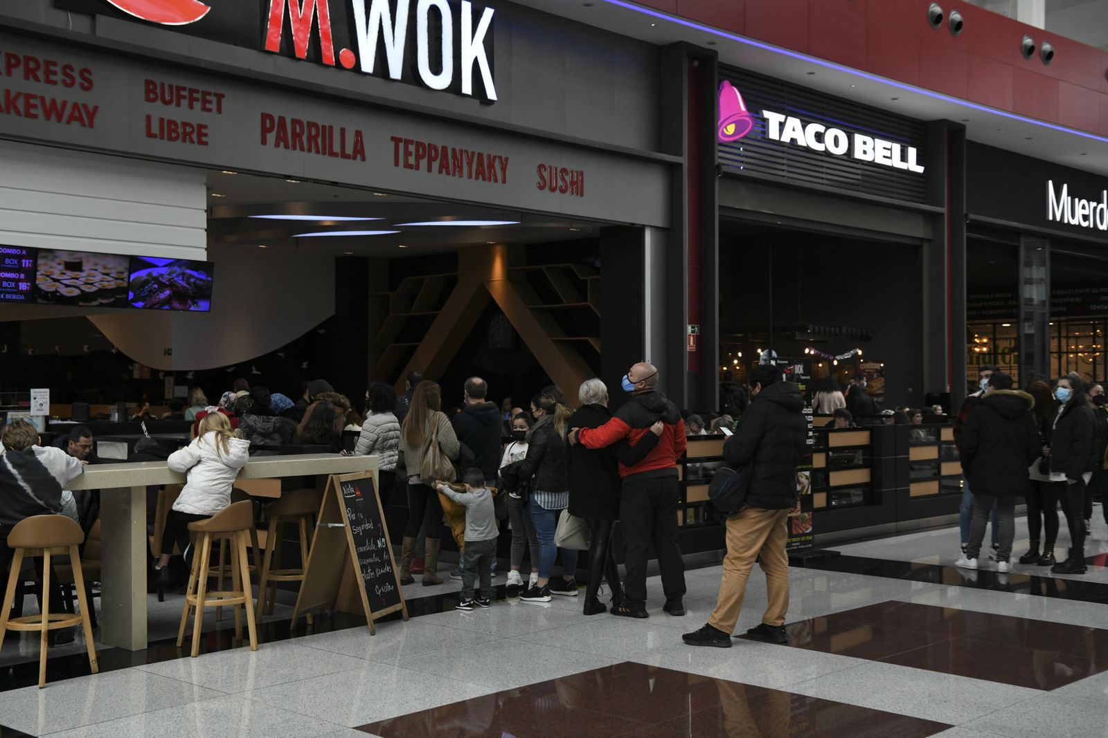 Fotos: las rebajas en el Nevada Shopping de Granada