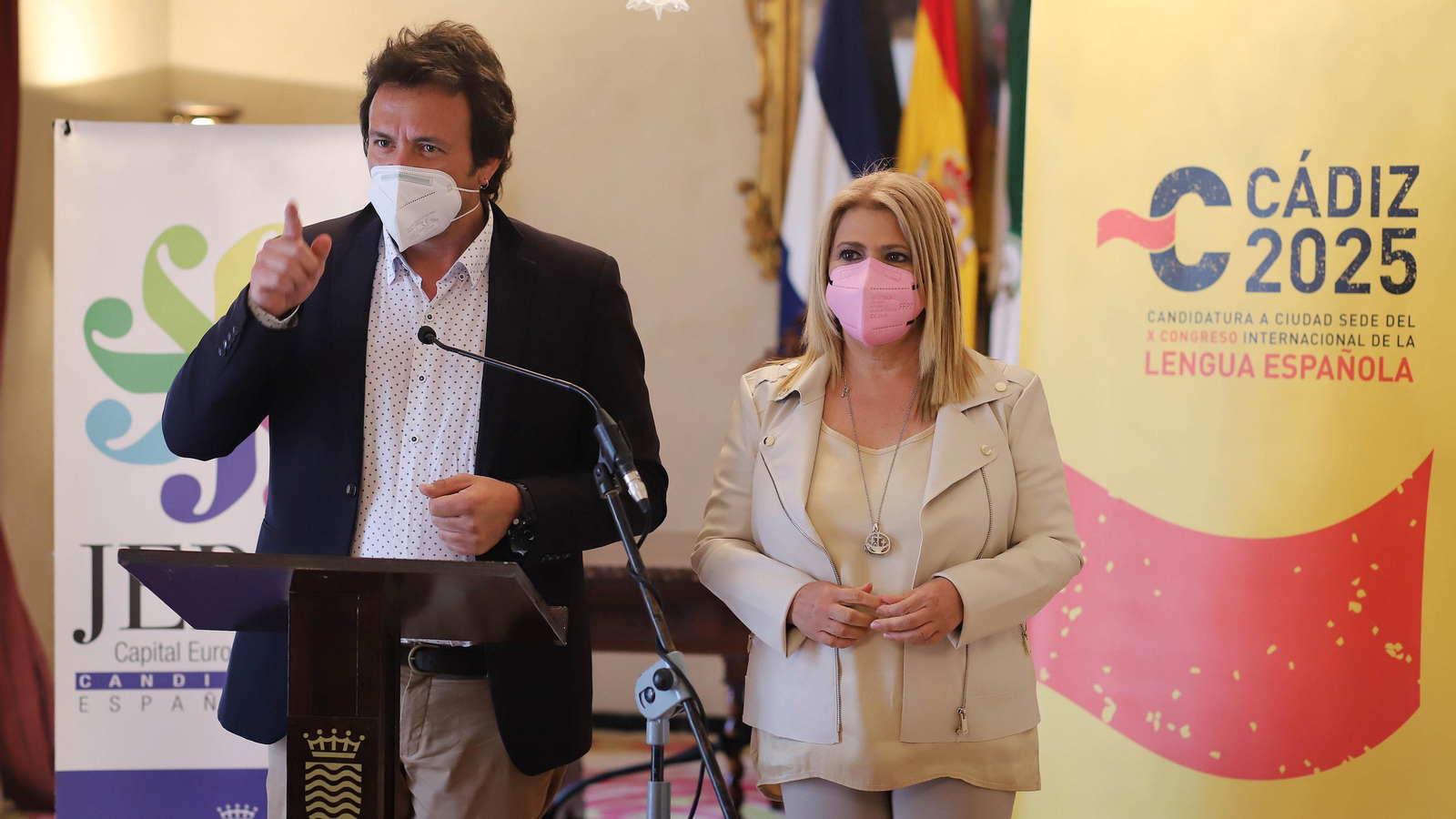 Kichi visita al ayuntamiento de Jerez