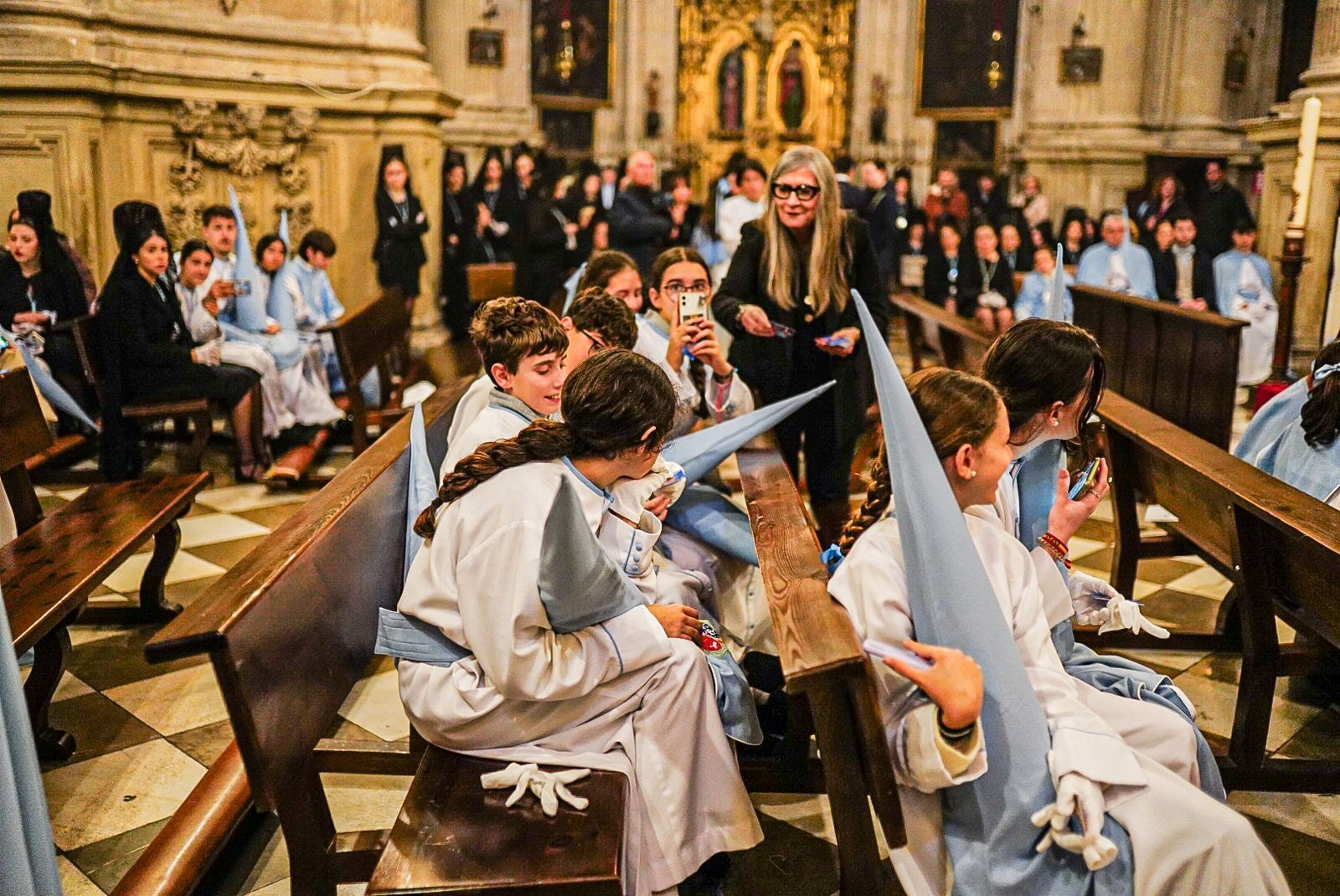 Así se ha vivido el Domingo de Resurrección en los templos en Granada